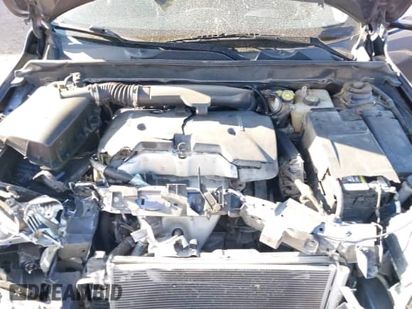 2015 Chevrolet Malibu LT z VIN 1G11C5SL6FF142898, wystawiony jako IAAI lot #43263504 z przebiegiem 132 766 mil mil oraz . Historia ofert i sprzedaży dostępna na DreamBid. Obrazek 10.