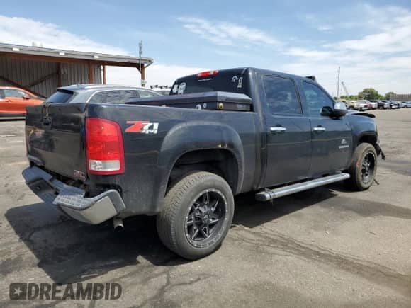 2012 GMC Sierra 1500 SLE with VIN 3GTP2VE78CG227061, listed as a Copart auction lot 67861955 with 143,759 mi miles and Salvage title. Bid and sale history available at DreamBid. Image 3.
