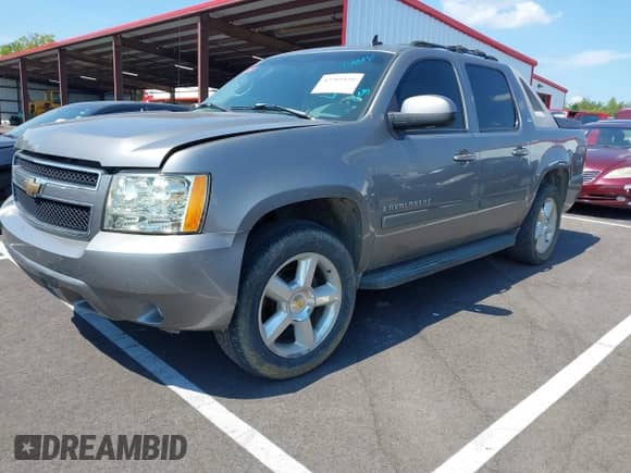 2007 Chevrolet Avalanche 3LT с VIN 3GNFK12387G202101, выставлен на аукционе IAAI как лот 42985850 с пробегом 239 547 миль миль и . История ставок и продаж доступна на DreamBid. Изображение 2.