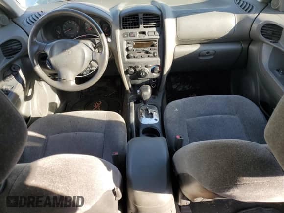2004 Hyundai Santa Fe GLS с VIN KM8SC73D64U677426, выставлен на аукционе Copart как лот 75609674 с пробегом 208 072 миль миль и Чистый • Clean title. История ставок и продаж доступна на DreamBid. Изображение 8.