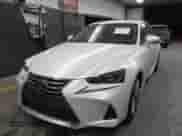 2018 Lexus IS 300 z VIN JTHC81D20J5029198, wystawiony jako IAAI lot #43412065 z przebiegiem 51 478 mil mil oraz . Historia ofert i sprzedaży dostępna na DreamBid. Obrazek 6.