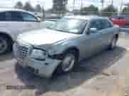 2005 Chrysler 300 Touring с VIN 2C3AA53GX5H512654, выставлен на аукционе IAAI как лот 43112900 с пробегом 227 996 миль миль и . История ставок и продаж доступна на DreamBid. Изображение 2.