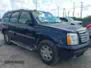 2004 Cadillac Escalade z VIN 1GYEK63N54R157402, wystawiony jako IAAI lot #43081363 z przebiegiem 261 630 mil mil oraz . Historia ofert i sprzedaży dostępna na DreamBid. Obrazek 1.
