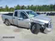 2018 Ram 1500 Express z VIN 1C6RR7FG5JS167316, wystawiony jako Copart lot #70488805 z przebiegiem 146 665 mil mil oraz Szkoda całkowita • Salvage title. Historia ofert i sprzedaży dostępna na DreamBid. Obrazek 4.