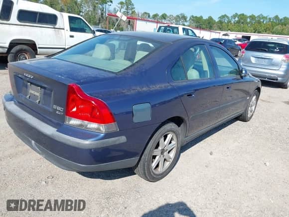 2001 Volvo S60 с VIN YV1RS58D712081407, выставлен на аукционе IAAI как лот 43241381 с пробегом 181 299 миль миль и . История ставок и продаж доступна на DreamBid. Изображение 4.