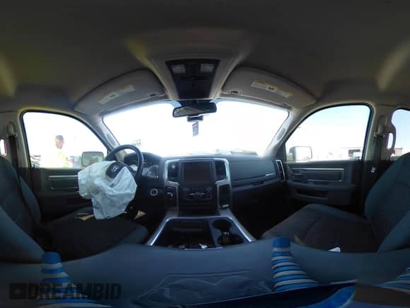 2016 Ram 1500 Lone Star с VIN 3C6RR6LT3GG363914, выставлен на аукционе IAAI как лот 41487487 с пробегом 147 959 миль миль и . История ставок и продаж доступна на DreamBid. Изображение 20.