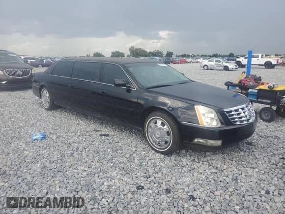 2009 Cadillac DTS Professional Limousine с VIN 1GEEK90Y69U550200, выставлен на аукционе Copart как лот 80572365 с пробегом 55 995 миль миль и Списание • Salvage title. История ставок и продаж доступна на DreamBid. Изображение 4.