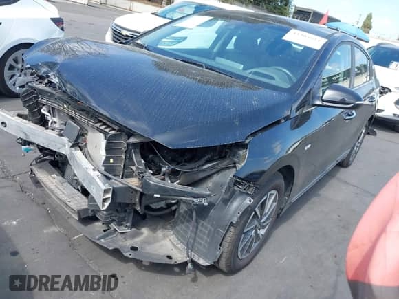 2020 Hyundai Ioniq Limited с VIN KMHC85LJ3LU069636, выставлен на аукционе IAAI как лот 43305934 с пробегом 45 086 миль миль и . История ставок и продаж доступна на DreamBid. Изображение 24.
