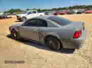 2001 Ford Mustang Standard z VIN 1FAFP404X1F163002, wystawiony jako Copart lot #85290775 z przebiegiem 255 194 mil mil oraz Szkoda całkowita • Salvage title. Historia ofert i sprzedaży dostępna na DreamBid. Obrazek 2.