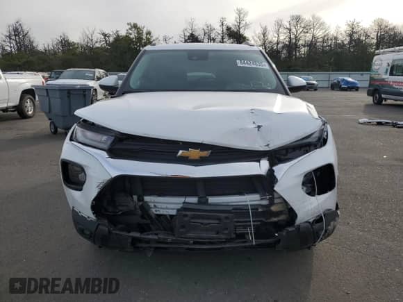2021 Chevrolet TrailBlazer LT with VIN KL79MRSL8MB035626, listed as a Copart auction lot 84424035 with 45,863 mi miles and Salvage title. Bid and sale history available at DreamBid. Image 5.
