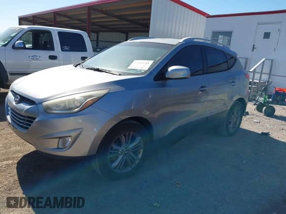 2015 Hyundai Tucson Limited с VIN KM8JU3AG4FU973160, выставлен на аукционе IAAI как лот 43419711 с пробегом 123 320 миль миль и . История ставок и продаж доступна на DreamBid. Изображение 18.