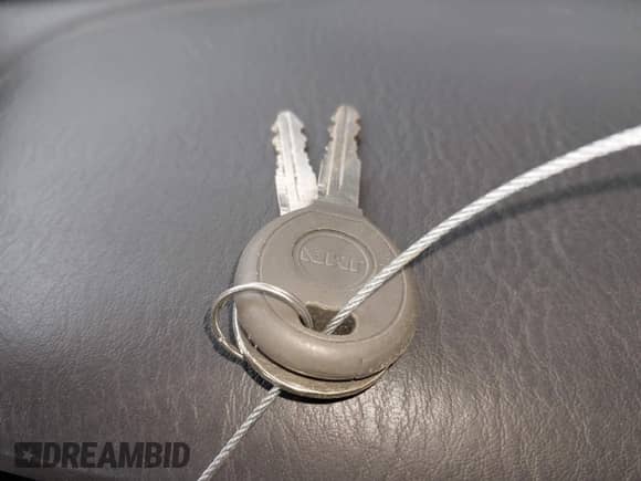 2002 Jeep Grand Cherokee Overland с VIN 1J8GW68JX2C104082, выставлен на аукционе IAAI как лот 42197330 с пробегом 142 167 миль миль и . История ставок и продаж доступна на DreamBid. Изображение 11.