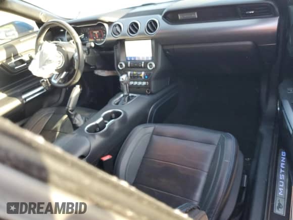 2019 Ford Mustang EcoBoost с VIN 1FATP8UHXK5121136, выставлен на аукционе Copart как лот 66923695 с пробегом 68 026 миль миль и На запчасти • Non repairable. История ставок и продаж доступна на DreamBid. Изображение 8.