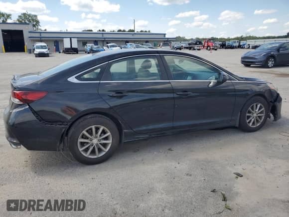 2018 Hyundai Sonata SE with VIN 5NPE24AF4JH672738, listed as a Copart auction lot 70445965 with 143,878 mi miles and Salvage title. Bid and sale history available at DreamBid. Image 3.