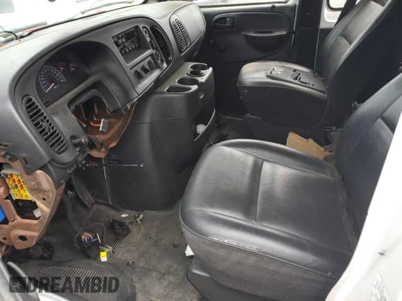 2002 Dodge Passenger with VIN 2B5WB35Z02K116869, listed as a Copart auction lot 47943704 with Not provided miles and Salvage title. Bid and sale history available at DreamBid. Image 7.