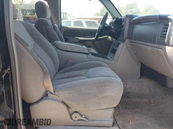 2003 Chevrolet Tahoe LT z VIN 1GNEC13Z03R318933, wystawiony jako IAAI lot #41828148 z przebiegiem 192 851 mil mil oraz . Historia ofert i sprzedaży dostępna na DreamBid. Obrazek 5.