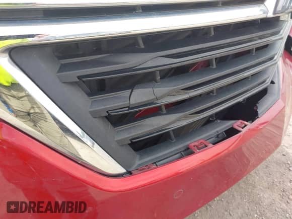 2022 Chevrolet Equinox LT with VIN 3GNAXUEV6NL158971, listed as a IAAI auction lot 43297351 with 33,446 mi miles and . Bid and sale history available at DreamBid. Image 20.