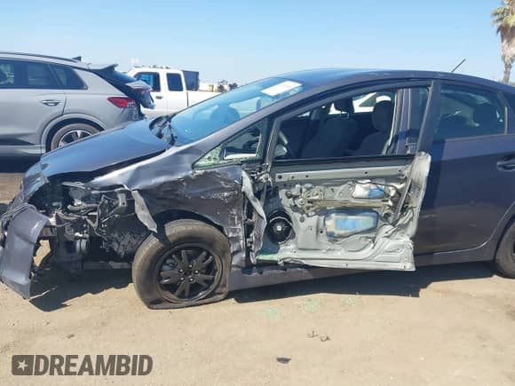 2013 Toyota Prius One с VIN JTDKN3DU6D5543533, выставлен на аукционе IAAI как лот 43262648 с пробегом 178 891 миль миль и . История ставок и продаж доступна на DreamBid. Изображение 6.