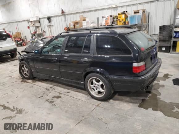 1997 BMW M3 с VIN WBACE11020EZ24250, выставлен на аукционе Copart как лот 85107784 с пробегом 147 369 миль миль и Чистый • Clean title. История ставок и продаж доступна на DreamBid. Изображение 2.