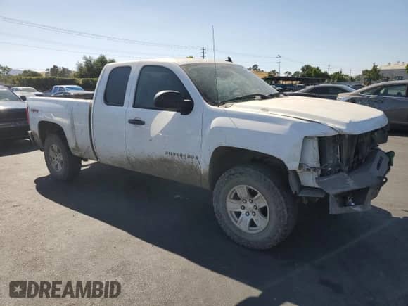 2007 Chevrolet Silverado 1500 Work Truck с VIN 1GCEK19J47Z588606, выставлен на аукционе Copart как лот 61752655 с пробегом 236 228 миль миль и Списание • Salvage title. История ставок и продаж доступна на DreamBid. Изображение 4.