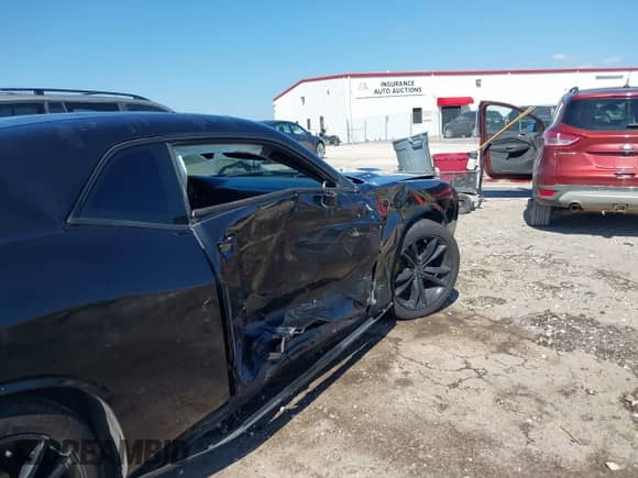 2012 Dodge Challenger R/T Plus with VIN 2C3CDYBTXCH137653, listed as a IAAI auction lot 43370417 with Not provided miles and . Bid and sale history available at DreamBid. Image 6.