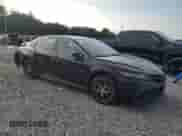 2021 Toyota Camry SE Nightshade z VIN 4T1G11AKXMU433871, wystawiony jako Copart lot #72013235 z przebiegiem 121 192 mil mil oraz Szkoda całkowita • Salvage title. Historia ofert i sprzedaży dostępna na DreamBid. Obrazek 4.