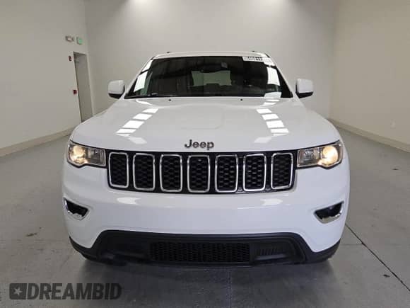2020 Jeep Grand Cherokee Laredo E z VIN 1C4RJFAG4LC196482, wystawiony jako Copart lot #84601225 z przebiegiem 129 525 mil mil oraz Czysty tytuł • Clean title. Historia ofert i sprzedaży dostępna na DreamBid. Obrazek 5.