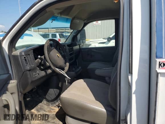 2013 Chevrolet Express Commercial с VIN 1GB0G2CG7D1121712, выставлен на аукционе Copart как лот 65161795 с пробегом 207 645 миль миль и Списание • Salvage title. История ставок и продаж доступна на DreamBid. Изображение 7.