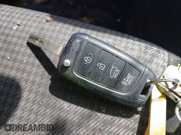 2020 Hyundai Kona SE z VIN KM8K12AA2LU471679, wystawiony jako IAAI lot #42974204 z przebiegiem 97 747 mil mil oraz . Historia ofert i sprzedaży dostępna na DreamBid. Obrazek 11.