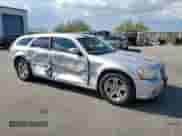 2005 Dodge Magnum RT with VIN 2D4GV58215H676806, listed as a Copart auction lot 69137735 with 185,807 mi miles and Salvage title. Bid and sale history available at DreamBid. Image 4.
