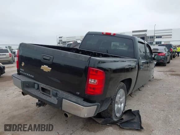 2011 Chevrolet Silverado 1500 LT с VIN 3GCPCSE03BG357195, выставлен на аукционе IAAI как лот 43118523 с пробегом 245 188 миль миль и . История ставок и продаж доступна на DreamBid. Изображение 4.