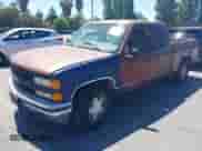 1998 Chevrolet Silverado 1500 z VIN 2GCEK19R9W1114583, wystawiony jako IAAI lot #42708464 z przebiegiem 176 412 mil mil oraz . Historia ofert i sprzedaży dostępna na DreamBid. Obrazek 6.