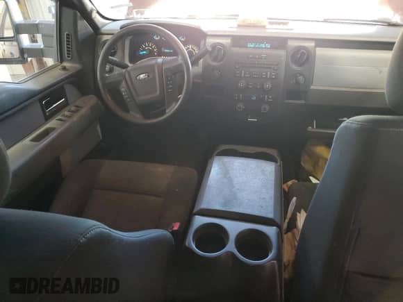 2014 Ford F-150 STX с VIN 1FTFW1EF6EKD57707, выставлен на аукционе Copart как лот 82009025 с пробегом 256 205 миль миль и Списание • Salvage title. История ставок и продаж доступна на DreamBid. Изображение 8.