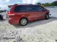 2014 Toyota Sienna XLE с VIN 5TDYK3DC8ES479503, выставлен на аукционе Copart как лот 85530865 с пробегом 153 936 миль миль и Списание • Salvage title. История ставок и продаж доступна на DreamBid. Изображение 3.