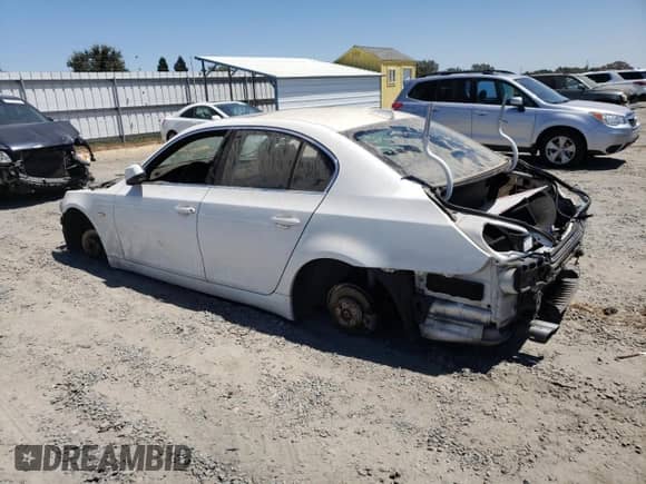 2010 BMW 5 Series 528i с VIN WBANU5C51AC129537, выставлен на аукционе Copart как лот 64852555 с пробегом Не указан миль и Списание • Salvage title. История ставок и продаж доступна на DreamBid. Изображение 2.