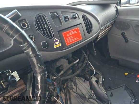 2006 Ford Econoline Cargo with VIN 1FTNS24W66DA74924, listed as a IAAI auction lot 43545967 with 325,090 mi miles and . Bid and sale history available at DreamBid. Image 20.