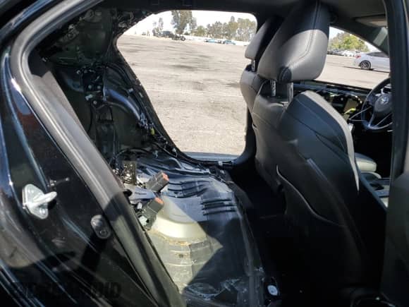 2020 Toyota Corolla XSE с VIN JTNC4RBE8L3104636, выставлен на аукционе Copart как лот 70181265 с пробегом 138 981 миль миль и Списание • Salvage title. История ставок и продаж доступна на DreamBid. Изображение 10.