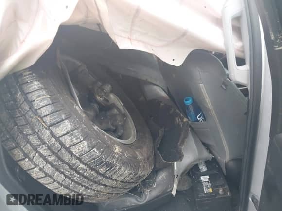 2019 Chevrolet Tahoe LS with VIN 1GNSKAKC2KR185738, listed as a IAAI auction lot 42325196 with Not provided miles and . Bid and sale history available at DreamBid. Image 8.