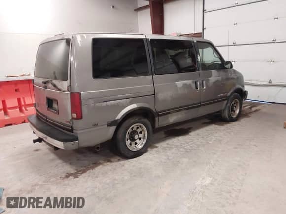 1994 Chevrolet Astro с VIN 1GNDM19ZXRB141258, выставлен на аукционе IAAI как лот 43383927 с пробегом 194 363 миль миль и . История ставок и продаж доступна на DreamBid. Изображение 4.