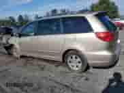 2005 Toyota Sienna XLE z VIN 5TDZA22C15S249449, wystawiony jako Copart lot #82156455 z przebiegiem 156 831 mil mil oraz Szkoda całkowita • Salvage title. Historia ofert i sprzedaży dostępna na DreamBid. Obrazek 2.