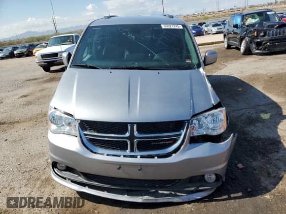 2019 Dodge Grand Caravan SXT with VIN 2C4RDGCGXKR786976, listed as a Copart auction lot 65021245 with 90,176 mi miles and Salvage title. Bid and sale history available at DreamBid. Image 5.