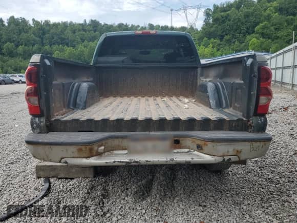 2006 Chevrolet Silverado 1500 LT1 с VIN 2GCEC19ZX61334540, выставлен на аукционе Copart как лот 63792675 с пробегом 83 640 миль миль и Списание • Salvage title. История ставок и продаж доступна на DreamBid. Изображение 6.