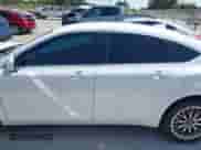 2015 Chevrolet Impala LT z VIN 1G1115SL4FU143467, wystawiony jako IAAI lot #43182559 z przebiegiem 131 015 mil mil oraz . Historia ofert i sprzedaży dostępna na DreamBid. Obrazek 14.