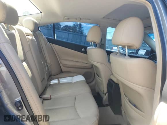 2014 Nissan Maxima SV z VIN 1N4AA5AP4EC488147, wystawiony jako Copart lot #66165805 z przebiegiem 44 113 mil mil oraz Szkoda całkowita • Salvage title. Historia ofert i sprzedaży dostępna na DreamBid. Obrazek 10.