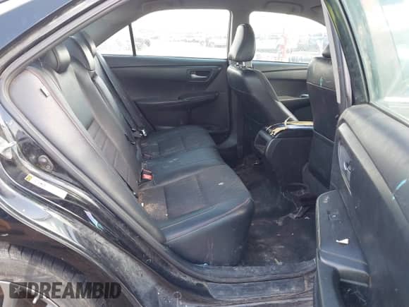 2017 Toyota Camry LE z VIN 4T1BF1FK6HU675115, wystawiony jako IAAI lot #43438373 z przebiegiem 194 887 mil mil oraz . Historia ofert i sprzedaży dostępna na DreamBid. Obrazek 8.