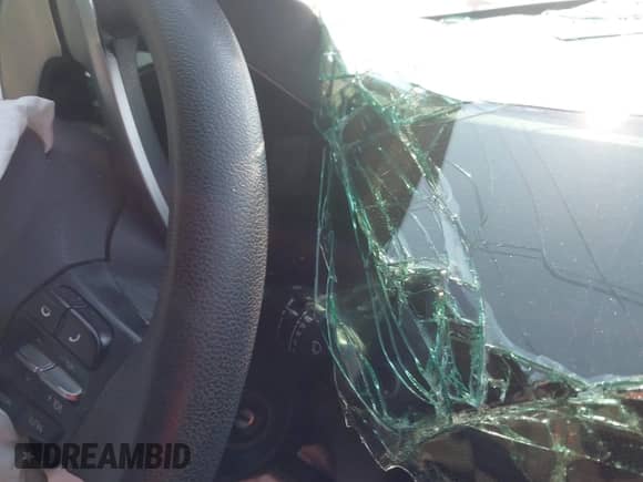 2020 Hyundai Elantra SE с VIN 5NPD74LF1LH585683, выставлен на аукционе IAAI как лот 42897828 с пробегом Не указан миль и . История ставок и продаж доступна на DreamBid. Изображение 15.