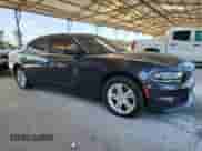 2019 Dodge Charger SXT with VIN 2C3CDXBG7KH657448, listed as a Copart auction lot 71935675 with 183,071 mi miles and Clean title. Bid and sale history available at DreamBid. Image 4.