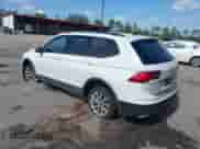 2020 Volkswagen Tiguan S с VIN 3VV1B7AX4LM035615, выставлен на аукционе IAAI как лот 42671962 с пробегом 136 890 миль миль и . История ставок и продаж доступна на DreamBid. Изображение 3.