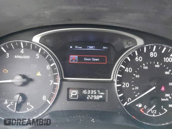 2014 Nissan Pathfinder SV with VIN 5N1AR2MM9EC625565, listed as a IAAI auction lot 42137658 with 163,357 mi miles and . Bid and sale history available at DreamBid. Image 7.