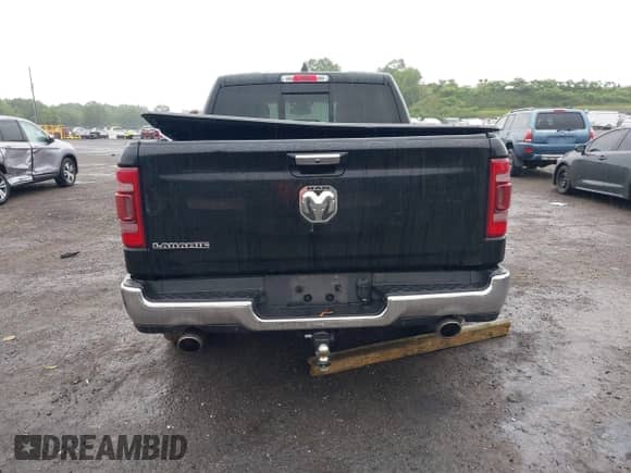 2019 Ram 1500 Laramie with VIN 1C6RREJT3KN502713, listed as a IAAI auction lot 42509778 with 83,837 mi miles and . Bid and sale history available at DreamBid. Image 17.